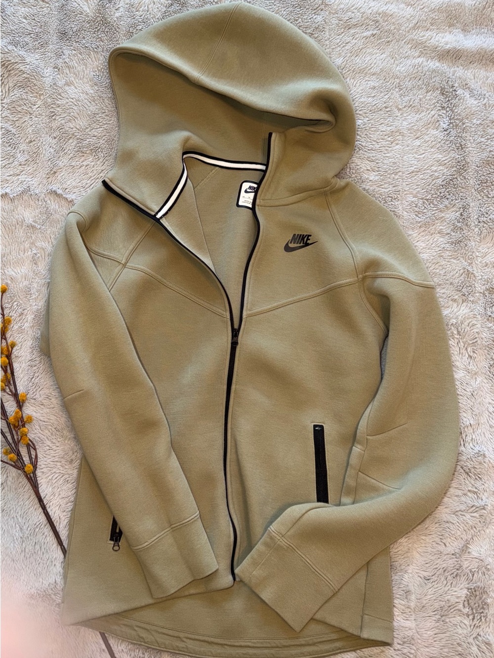 Nike Tech Women’s Hooded Fleece Jacket in Olive Green